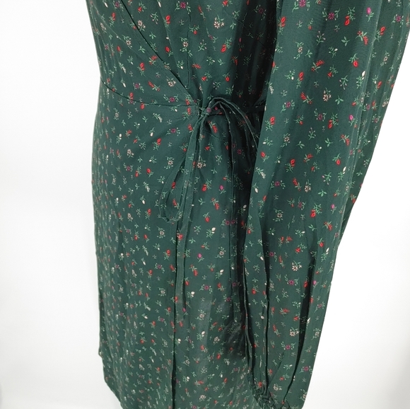 Old Navy | wrap dress - Picture 4 of 8